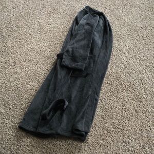 Woman’s bath robe.